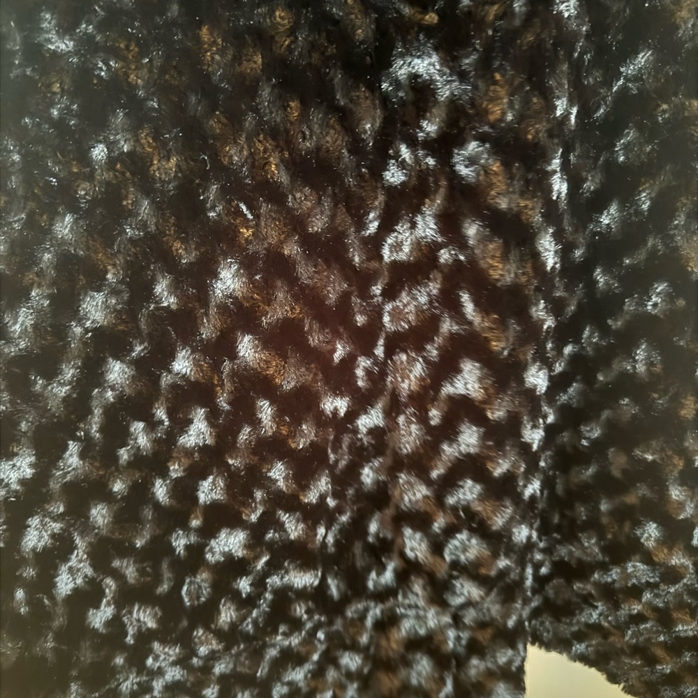 Jessica Black Faux Fur Cape - Picture 7 of 8